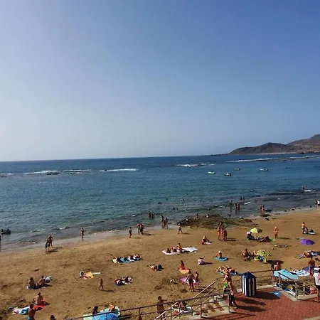 Isamaria Terraza Y Piscina En La Playa * Las Palmas de Gran Canaria